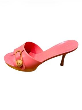Rare CHANEL Pink Platform Sandal Mules with Sleek Stiletto Heel Vtg ⭐️⭐️⭐️⭐️⭐️